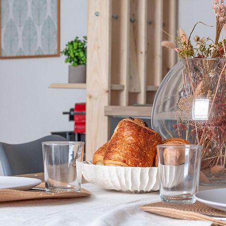 Appartement Near To Saint Lazare - 6P Париж Екстериор снимка