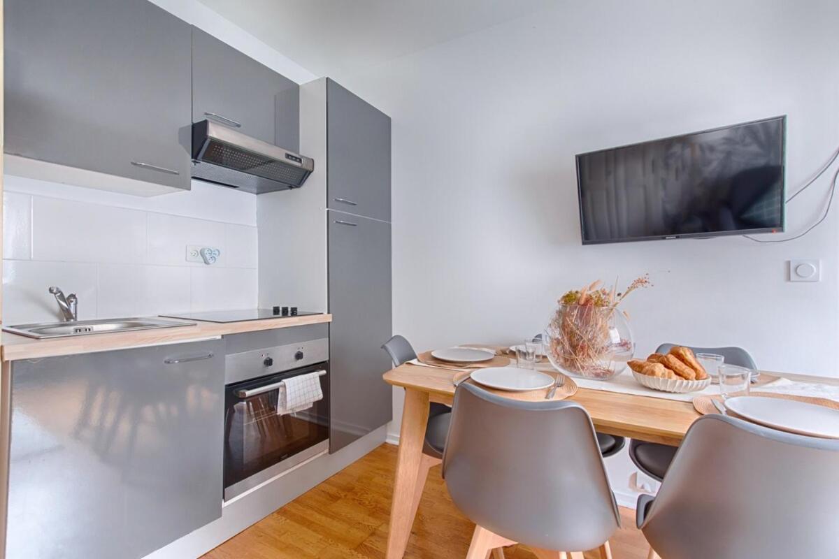 Appartement Near To Saint Lazare - 6P Париж Екстериор снимка